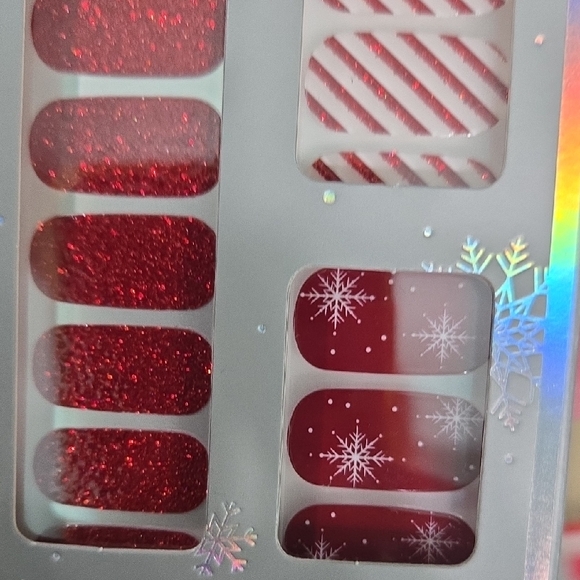 SALE* Dashing Diva Gloss Ultra Shine Gel Press-On Nails - Red Sparkle 32 Pc - Picture 3 of 5